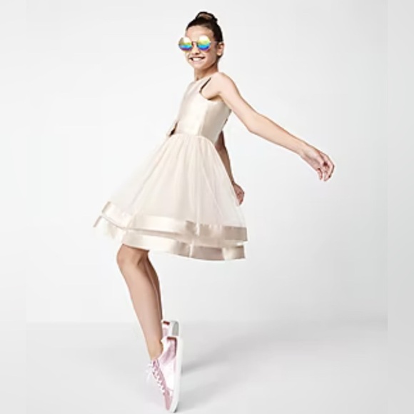 *Worn Once* Speechless Girls Fit and Flare Bow Dress in Champagne, Size 12 - Picture 3 of 10